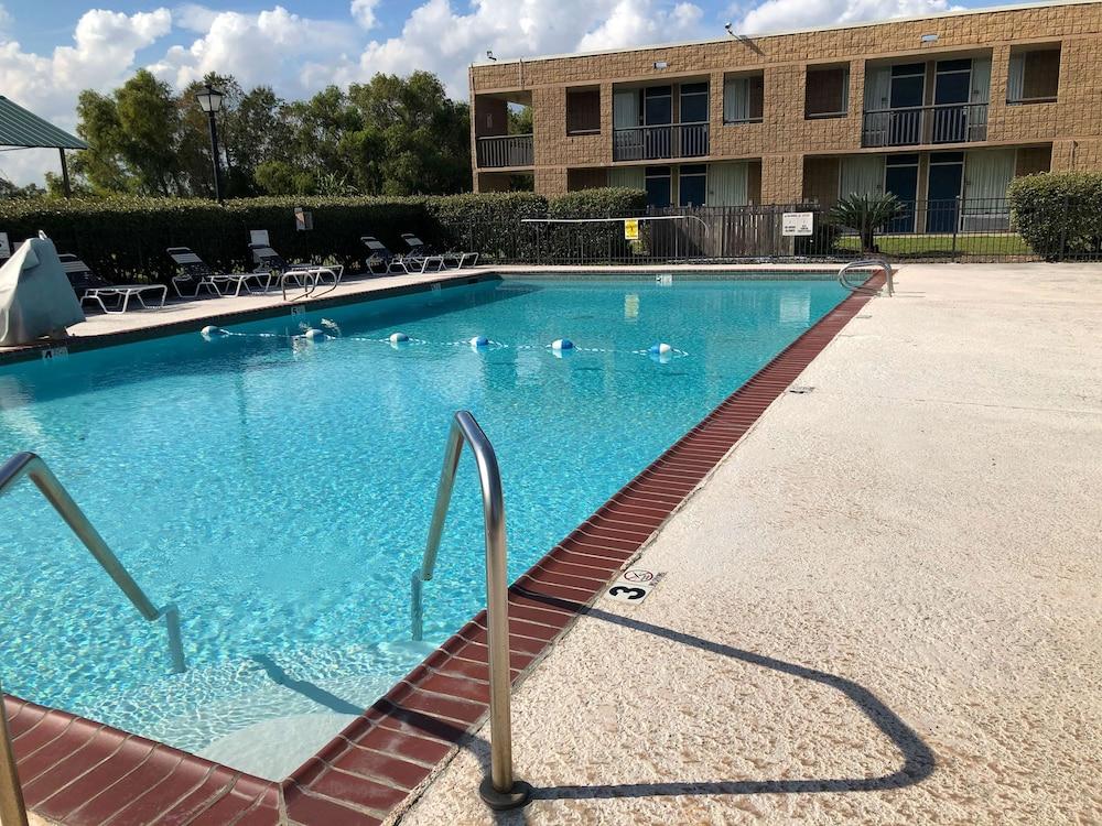 Motel 6-La Place, La Exteriér fotografie